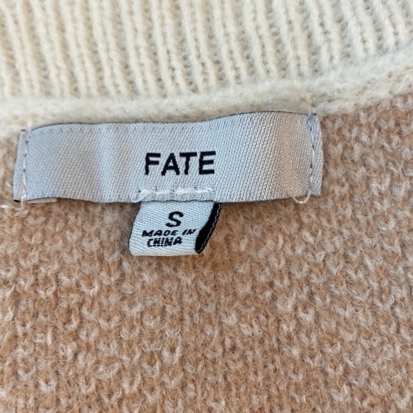 Fate Zebra Stripe Sweater Cream & Tan Size Small in Like New Condition - Picture 6 of 8